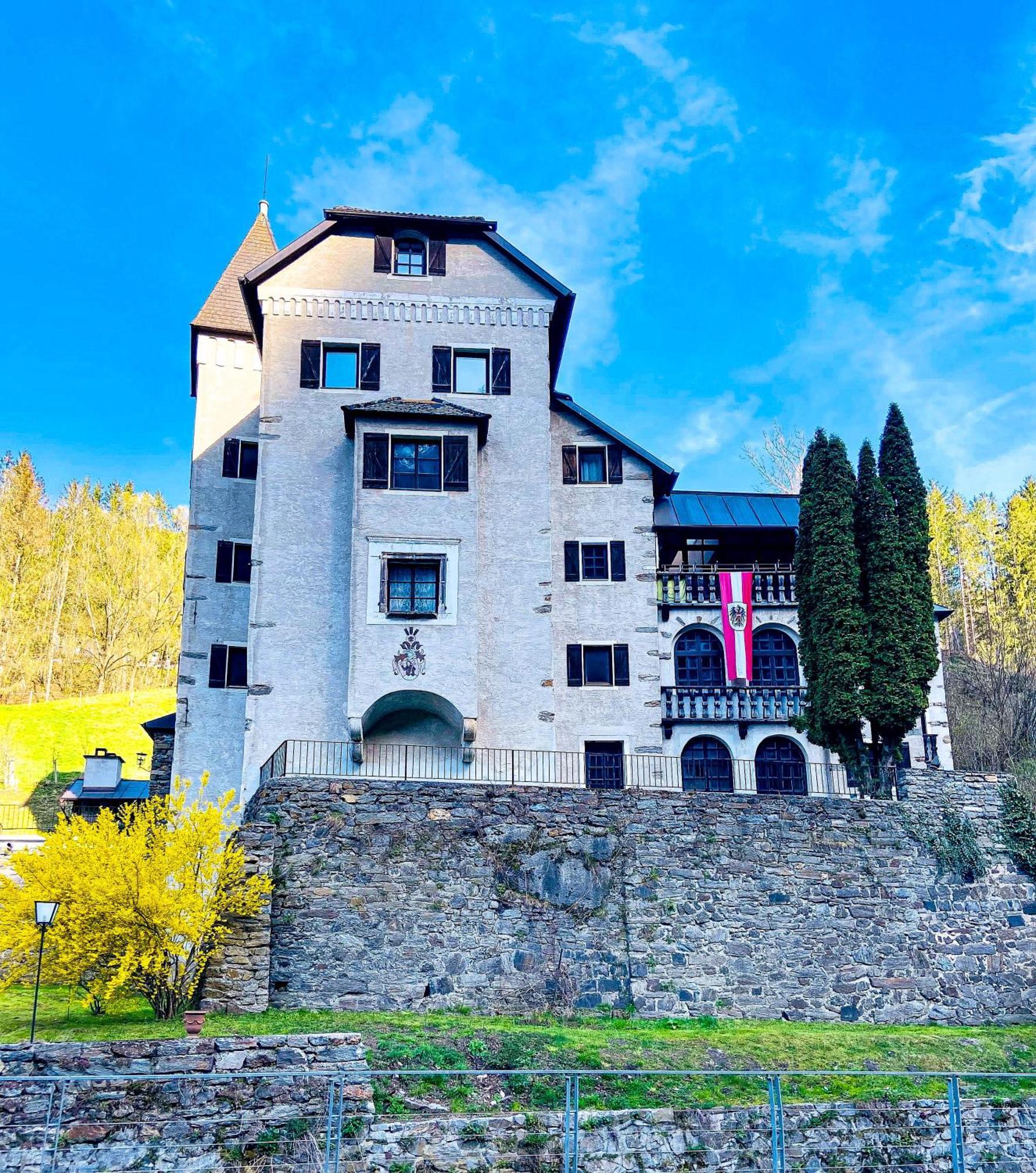 Schloss Suessenstein Huettenberg Eksteriør billede